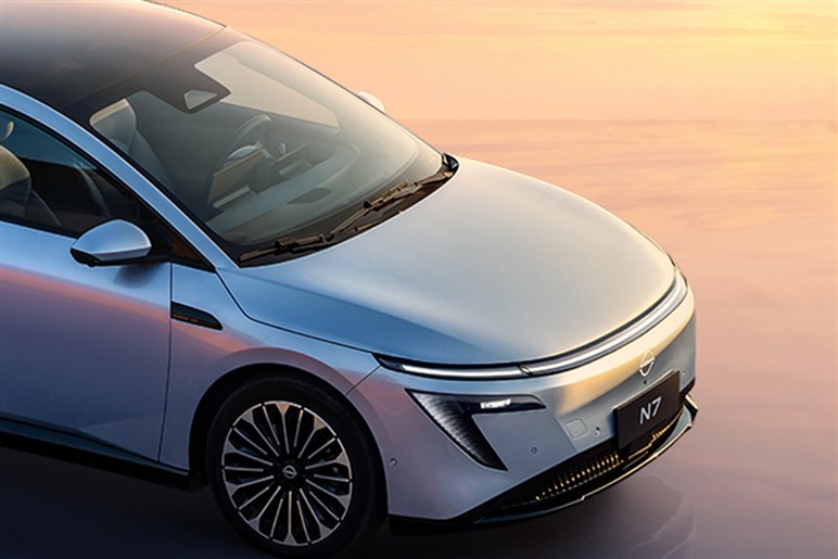 日産の新型BEV「N7」が中国で爆売れ中。低価格で高評価も、日本ユーザーが抱く“複雑な感情”とは？