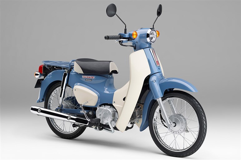 【制度は整ったが…】4月から普通自動車免許で125ccバイク解禁。でも今すぐ乗れないってどういうこと？